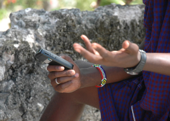 Phone-Photo-by-ICT4Dat-via-Flickr-3067290327_2e2e762765_k-d20cab55.jpg