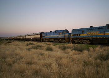 train-corridor-by-Tim-Ellis-via-Flickr-43f67506.jpg
